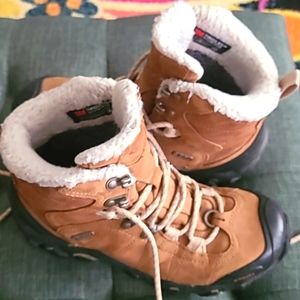 OBOZ hiking boots size 6.5